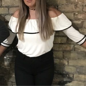 Like new off the shoulder top